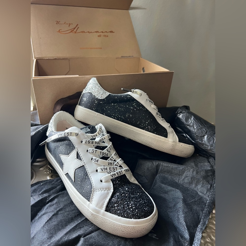 Vintage Havana Black Glitter Star Sneakers